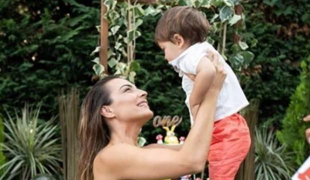 Burcu Karadan oğluna mütevazi doğum gün partisi Burcu Karadan oğluna mütevazi doğum gün partisi
