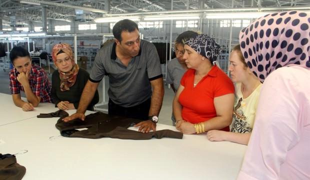 Köy köy dolaşıp fabrikaya işçi arıyorlar