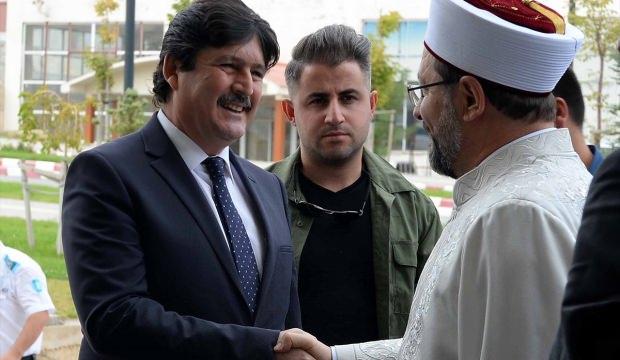 "Medrese akademiden, akademi medreseden istifade etsin"