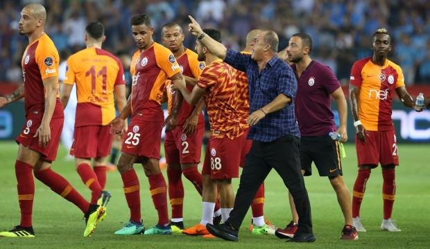Terim'den fırça! 'Hemen formayı çıkarsın...'