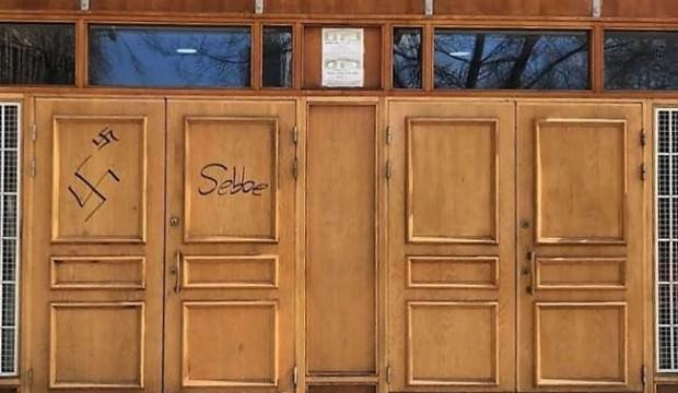 İsveç'te camide bomba bulundu