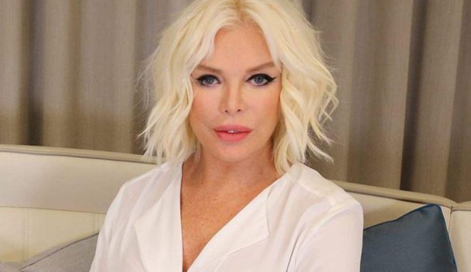 Ajda Pekkan Hollywood yıldızlarının otelinde kaldı Ajda Pekkan Hollywood yıldızlarının otelinde kaldı