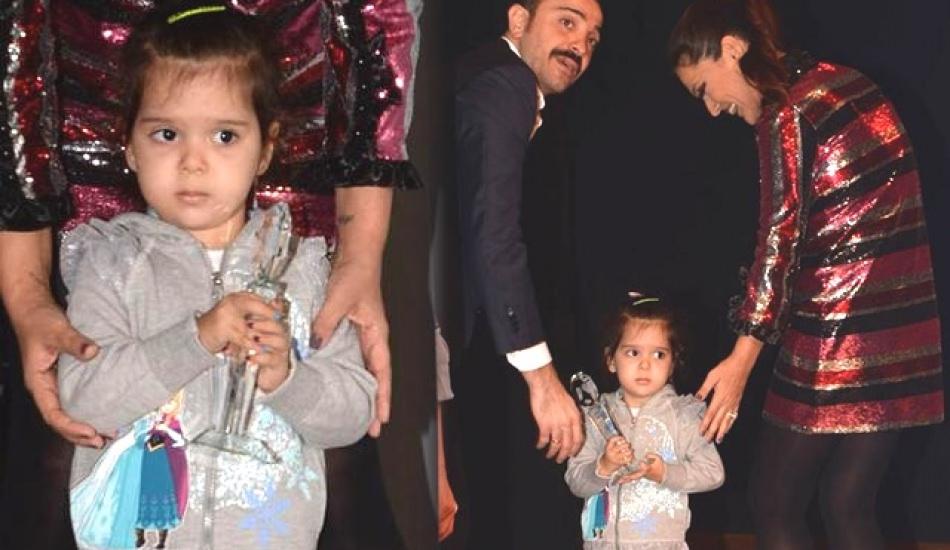 Demet Akalının kızı Hira dizide oynayacak Demet Akalının kızı Hira dizide oynayacak