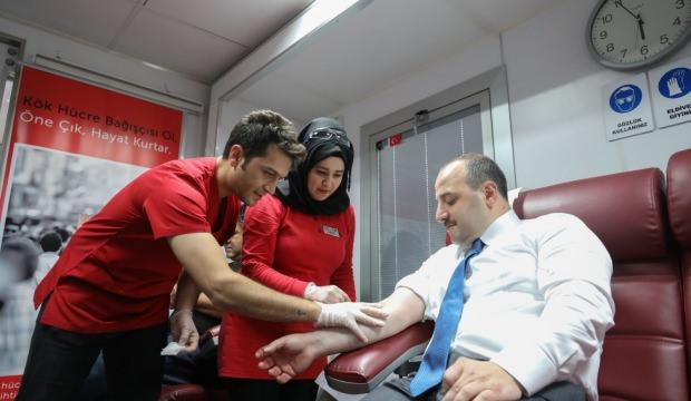 Bakan Varank ilik donörü oldu