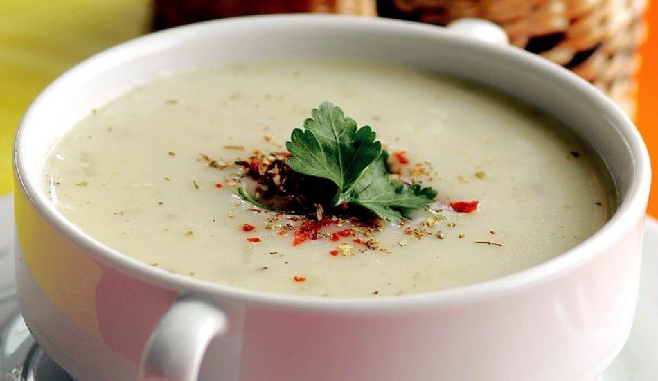 Acılı soğuk avokado çorbası nasıl yapılır Acılı soğuk avokado çorbası nasıl yapılır