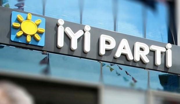İP'te yine istifa depremi! Meral hanım yönetemiyor