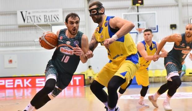 Banvit deplasmanda yıkıldı