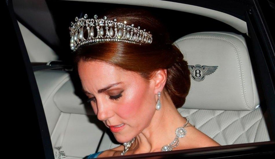 Kate Middleton, Lady Diana’dan miras kalan taçla Kate Middleton, Lady Diana’dan miras kalan taçla