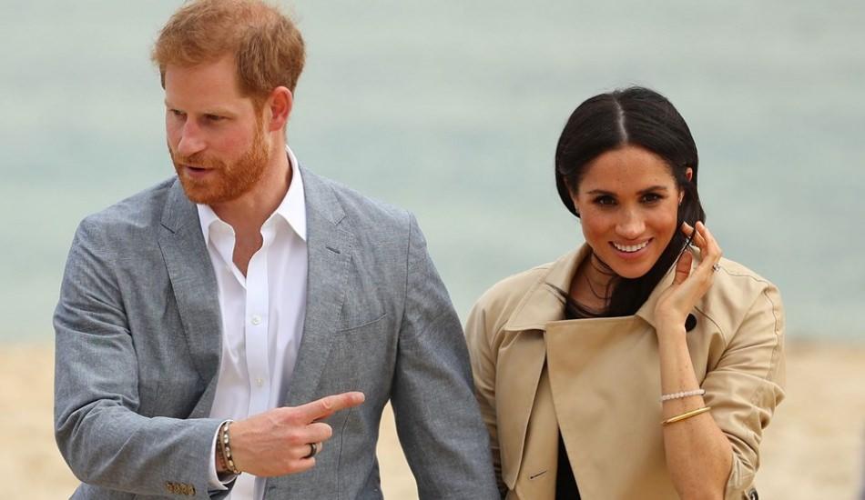 Prens Harry’nin parmağındaki yüzüğün sırrı Prens Harry’nin parmağındaki yüzüğün sırrı