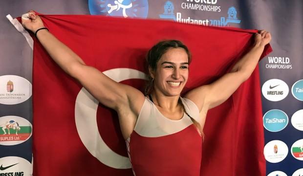 Buse Tosun dünya şampiyonu