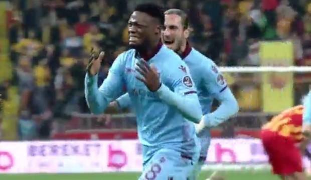 Golü attı, gözyaşlarına boğuldu! Duygusal an...