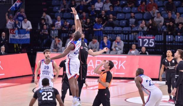 Anadolu Efes'in serisini Kartal bitirdi