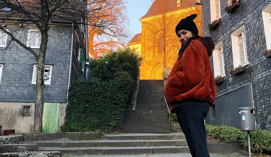 Oyuncu Fahriye Evcen kurallarını sıraladı Oyuncu Fahriye Evcen kurallarını sıraladı