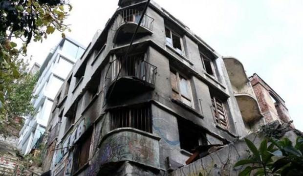 İstanbul'da dehşet! 2 ceset ortaya çıktı