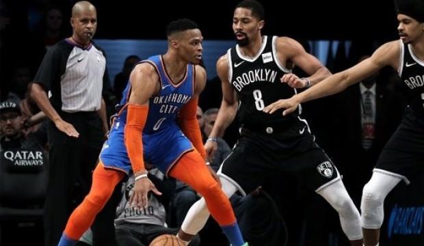 Russell Westbrook tarihe geçti!