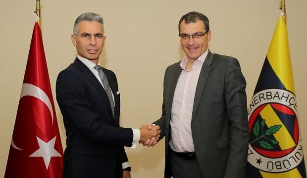 F.Bahçe resmen duyurdu! 2,5 yıllık imza...