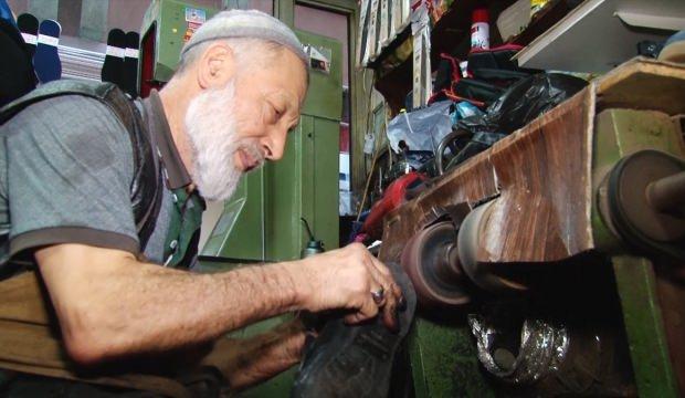 Mesleğini 55 yıldır sürdürüyor