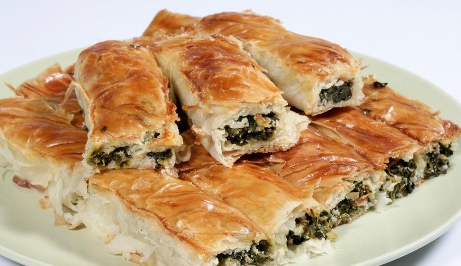 Pratik sirkeli mini börek nasıl yapılır Pratik sirkeli mini börek nasıl yapılır