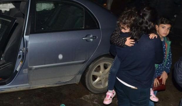 Annesinin kucağından inmedi! Hüngür hüngür ağladı