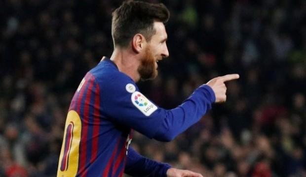 Barcelona ilk yarıda işi bitirdi!
