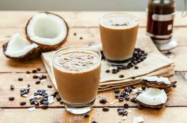 Hindistan cevizli zayıflatan kahve