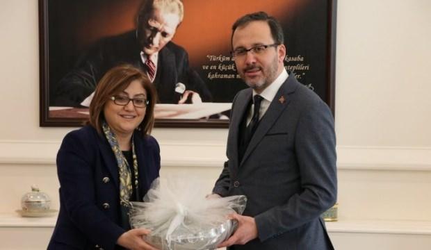 Bakan Kasapoğlu: Sporu tabana yayacağız