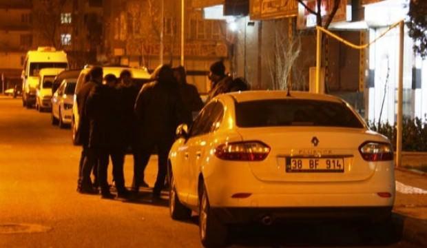 Apartmanın önüne bıraktılar! Dehşete düşeceksiniz