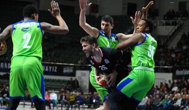 Beşiktaş evinde yıkıldı