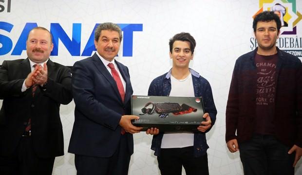 Esenler'de LOL turnuvası şampiyonları belli oldu
