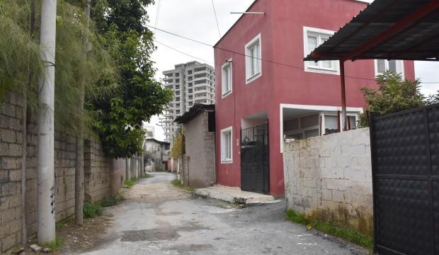 Mahalleli buradan kaçtı! Gizemi çözülemiyor...