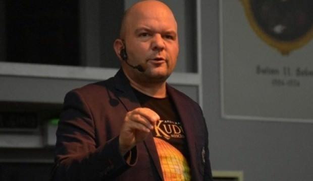 Talha Uğurluel ile ilgili şaşkına çeviren gerçek!