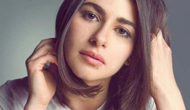 Yasak Elma'ya transfer olacak Nesrin Cavadzade dengeleri değiştirecek!