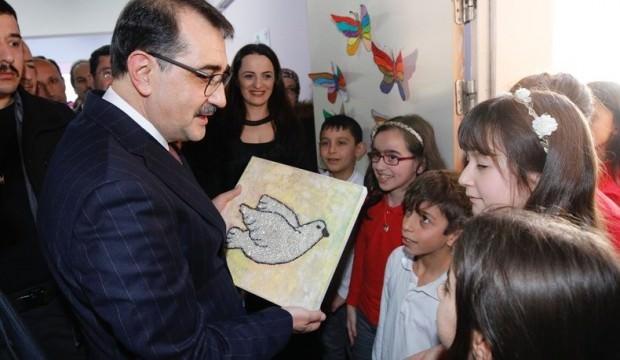 Bakan Dönmez: Çocuklar 'dedektif' olacak