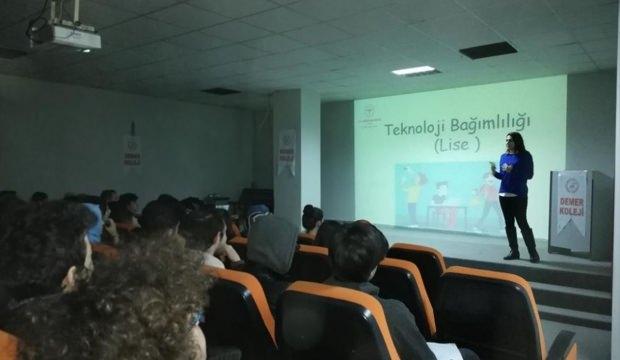 Öğrencilere "teknoloji bağımlılığı" eğitimi