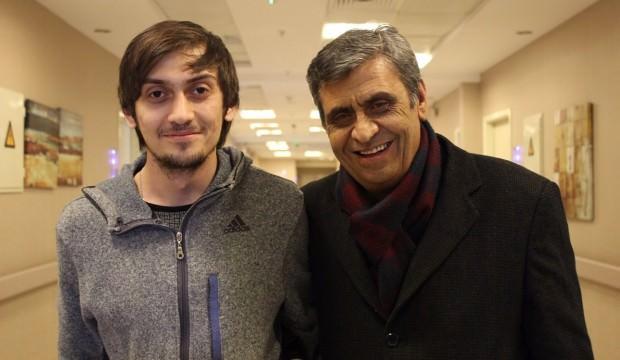 Eğitimini dondurdu, babasına can verdi