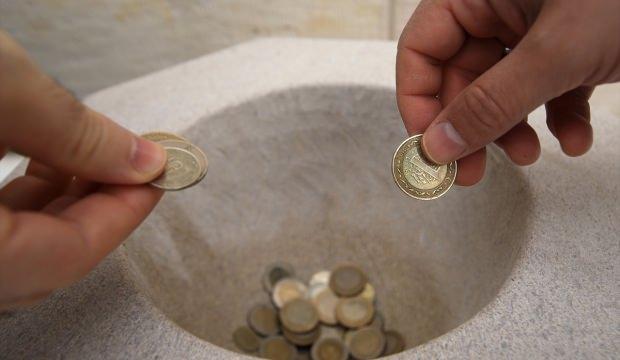 Somuncu Baba Külliyesi'nde "sadaka taşı" geleneği yaşatılıyor