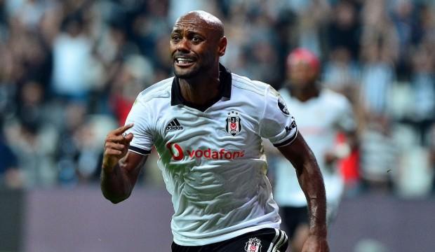 Beşiktaş'tan ayrıldı, yeni takımıyla imzaladı