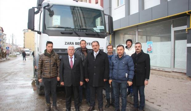 Zara Belediyesi'ne yol süpürme aracı hibe edildi
