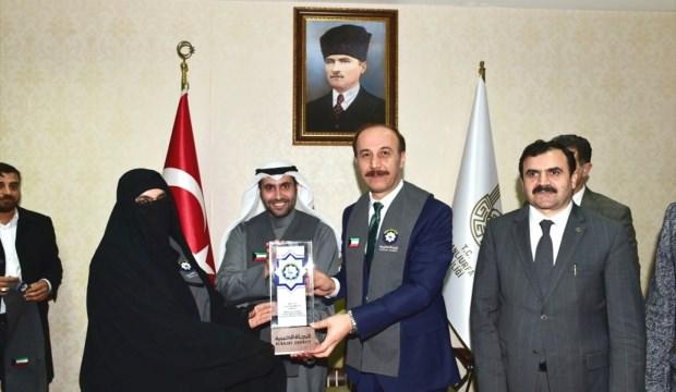 Kuveytli hayırseverlerden, Suriyeli öğrenci ve kadınlara destek