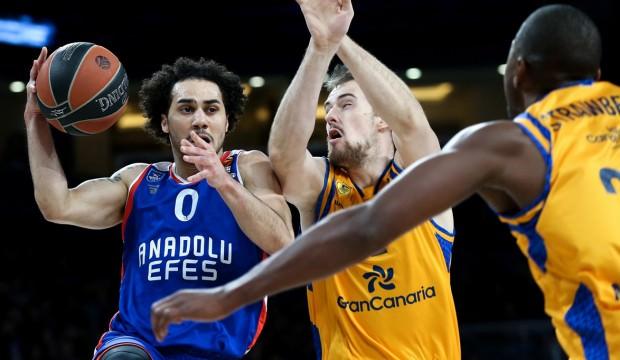 Anadolu Efes kendine geldi!