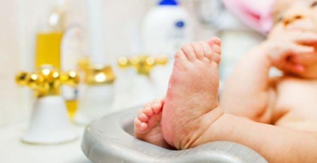 bebeklere banyo nasıl yaptırılır