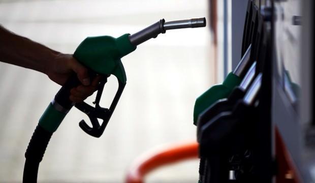Benzin ve motorine zam geldi