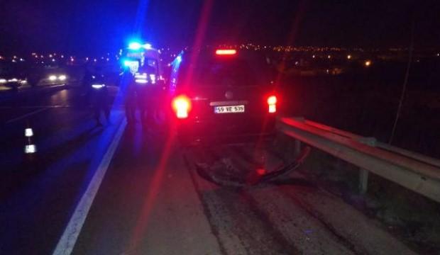 TIR'a çarpan aracın sürücüsü yaralandı
