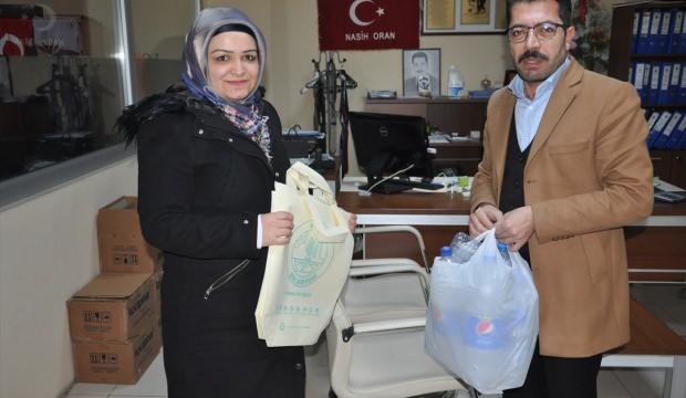 Pet şişeleri getirene bez çanta hediye