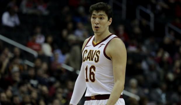 Cedi'den Suns potasına 19 sayı