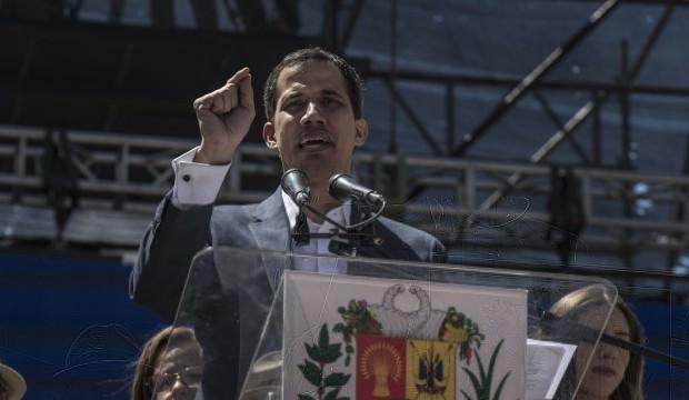 Venezuela'da Guaido'ya soğuk duş!