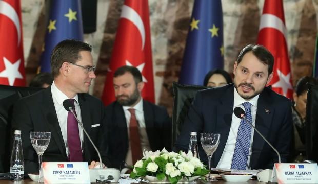 Bakan Albayrak 'acil' deyip çağrıyı yaptı!