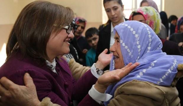 Başkan Şahin, sosyal projeleriyle göz doldurdu