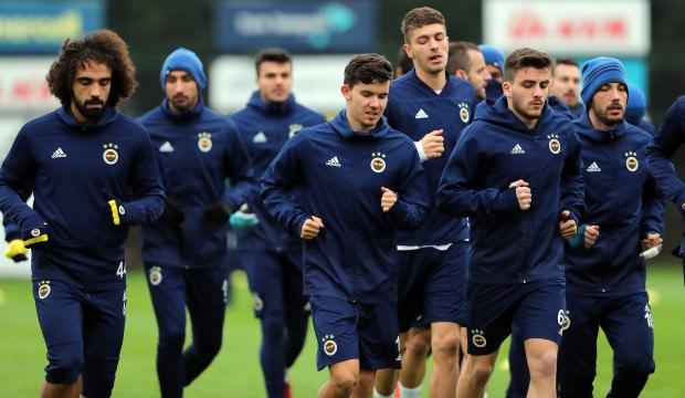 Fenerbahçe kampa girdi