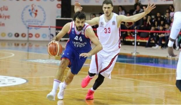 Anadolu Efes, Gaziantep'te kazanmasını bildi!